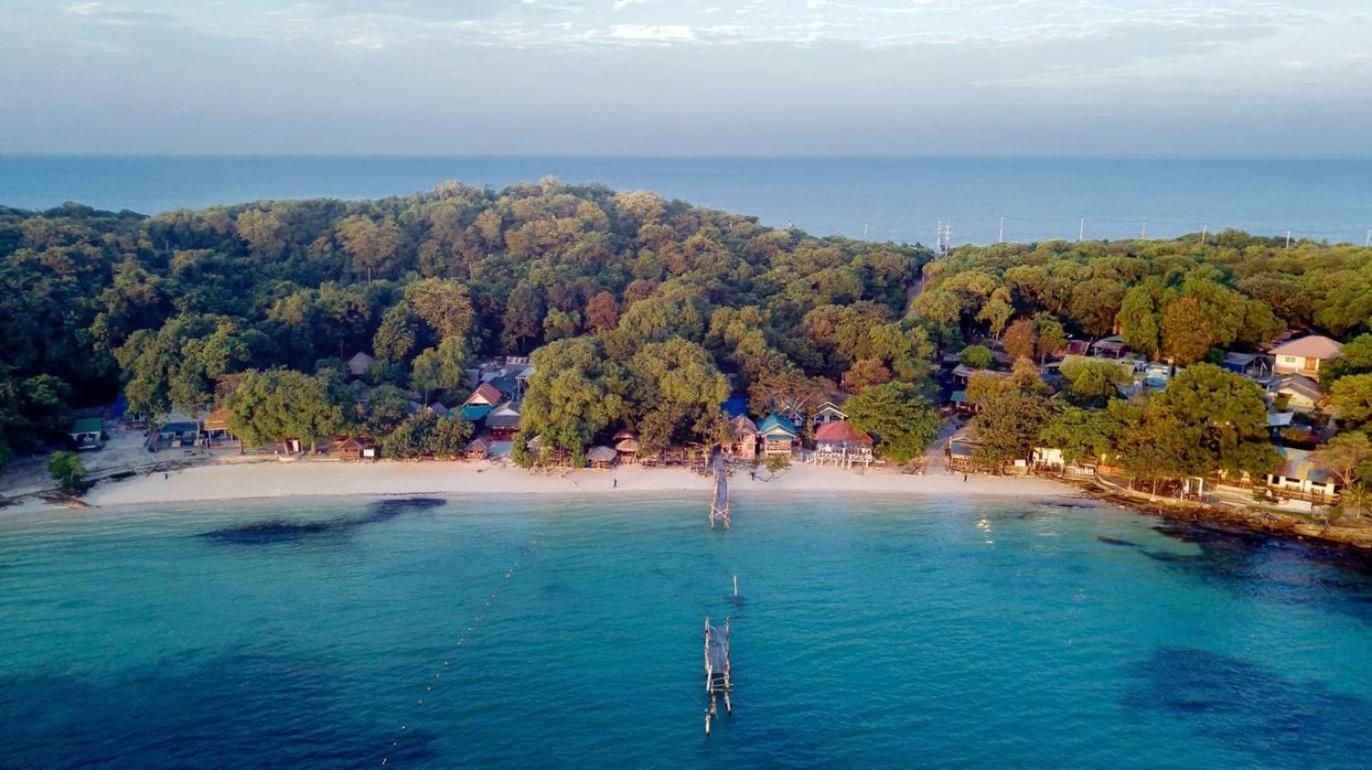 ลุงดำฮัทบีช Hotel Koh Samet Bagian luar foto
